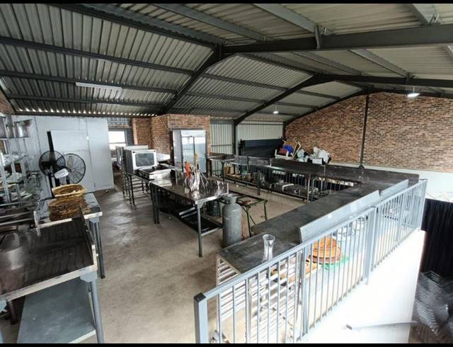 INDUSTRIAL PROPERTY TO RENT IN HALFWAY HOUSE